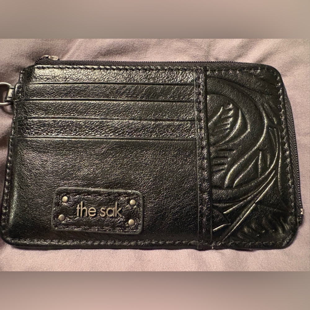 The Sak Iris Genuine Leather Black Tooled Card Wallet Minimalist The Sak Gen